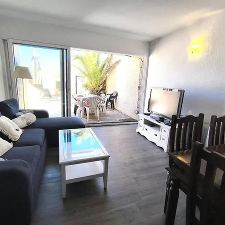190 Cap D'agde, Mitoyenne Avec Jardinet Et Parking Apartment *